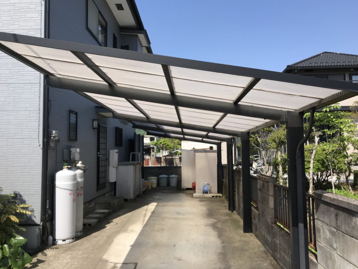 カーポートの屋根を新しく交換！