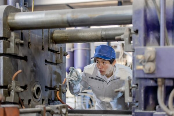 【修理】工場・倉庫でよくある不具合ランキングTOP5【栃木市 伊沢ガラス】